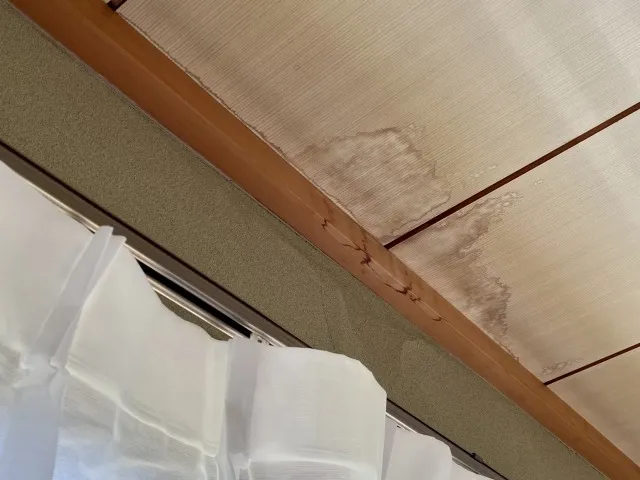 天井からの、初期の雨漏りを放置するとどうなる？